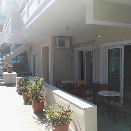 Epis Hotel Agia Marina  Exterior photo