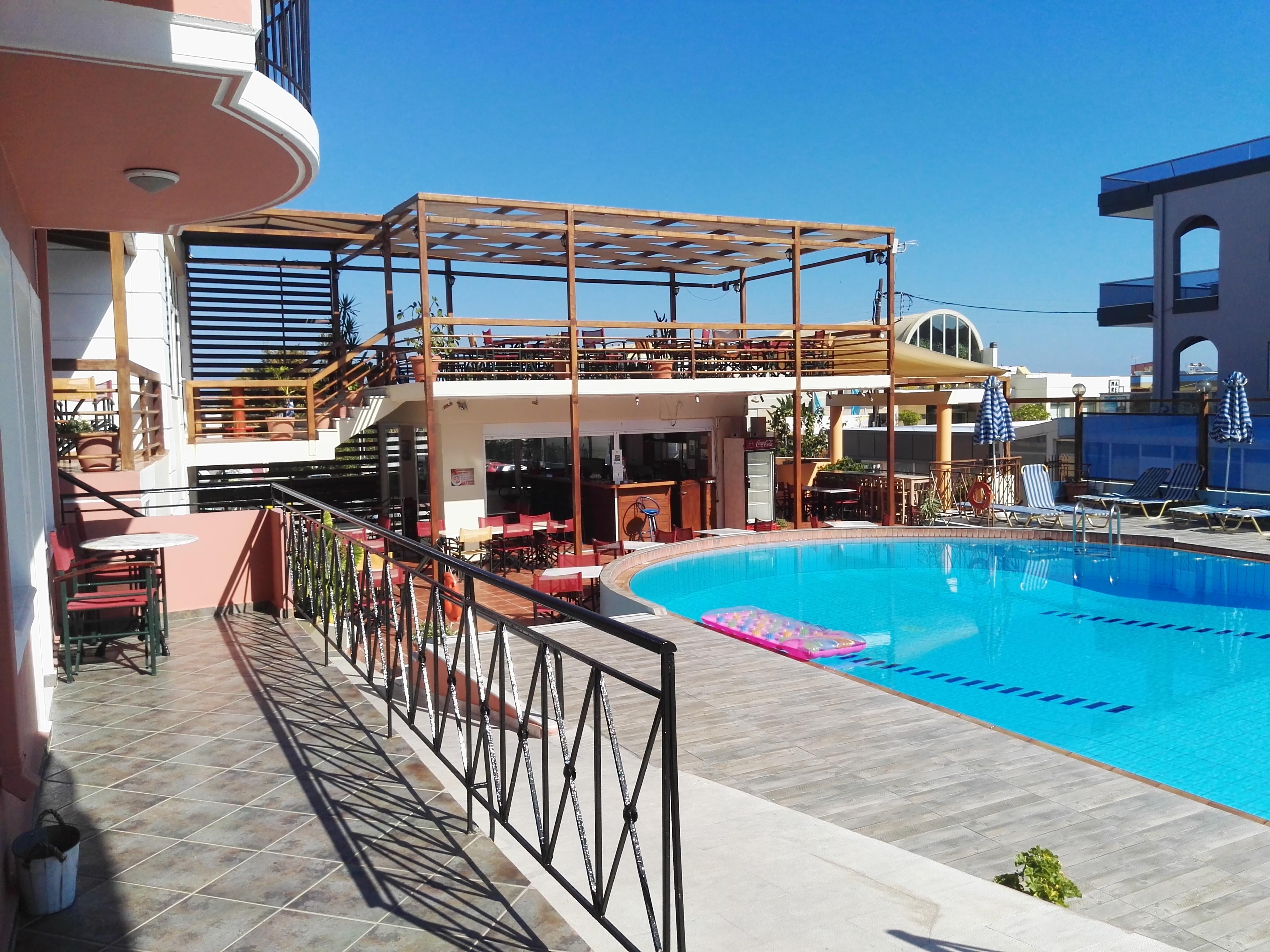 Epis Hotel Agia Marina  Exterior photo