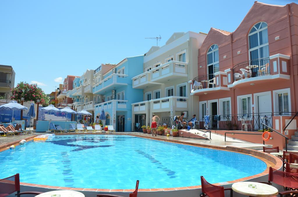 Epis Hotel Agia Marina  Exterior photo