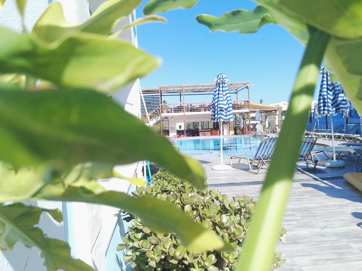 Epis Hotel Agia Marina  Exterior photo