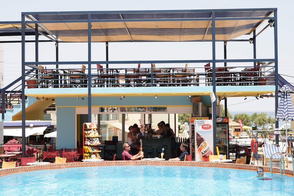 Epis Hotel Agia Marina  Exterior photo