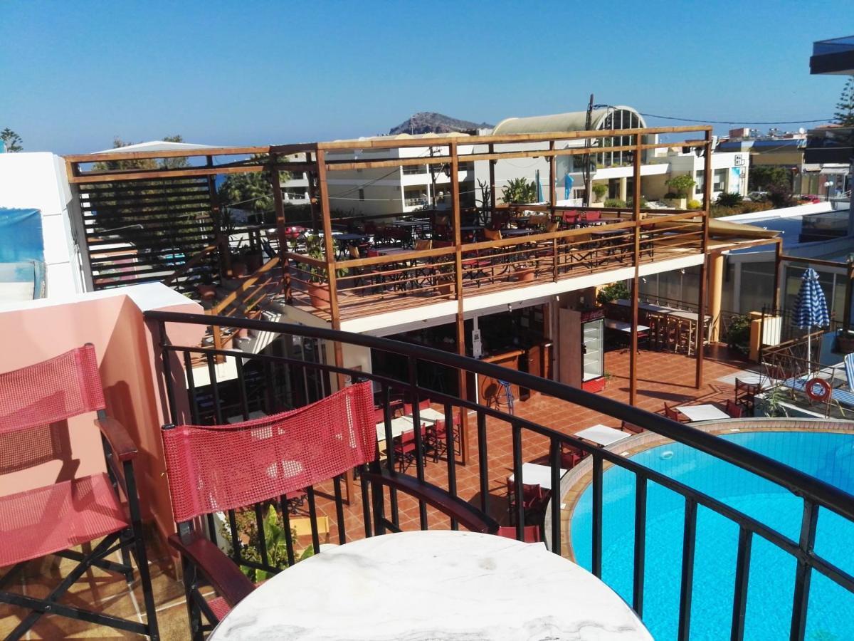 Epis Hotel Agia Marina  Exterior photo